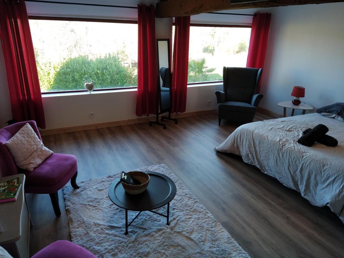 Gite "La Renaudaie" - Piscine Juvigny Les Vallees Εξωτερικό φωτογραφία